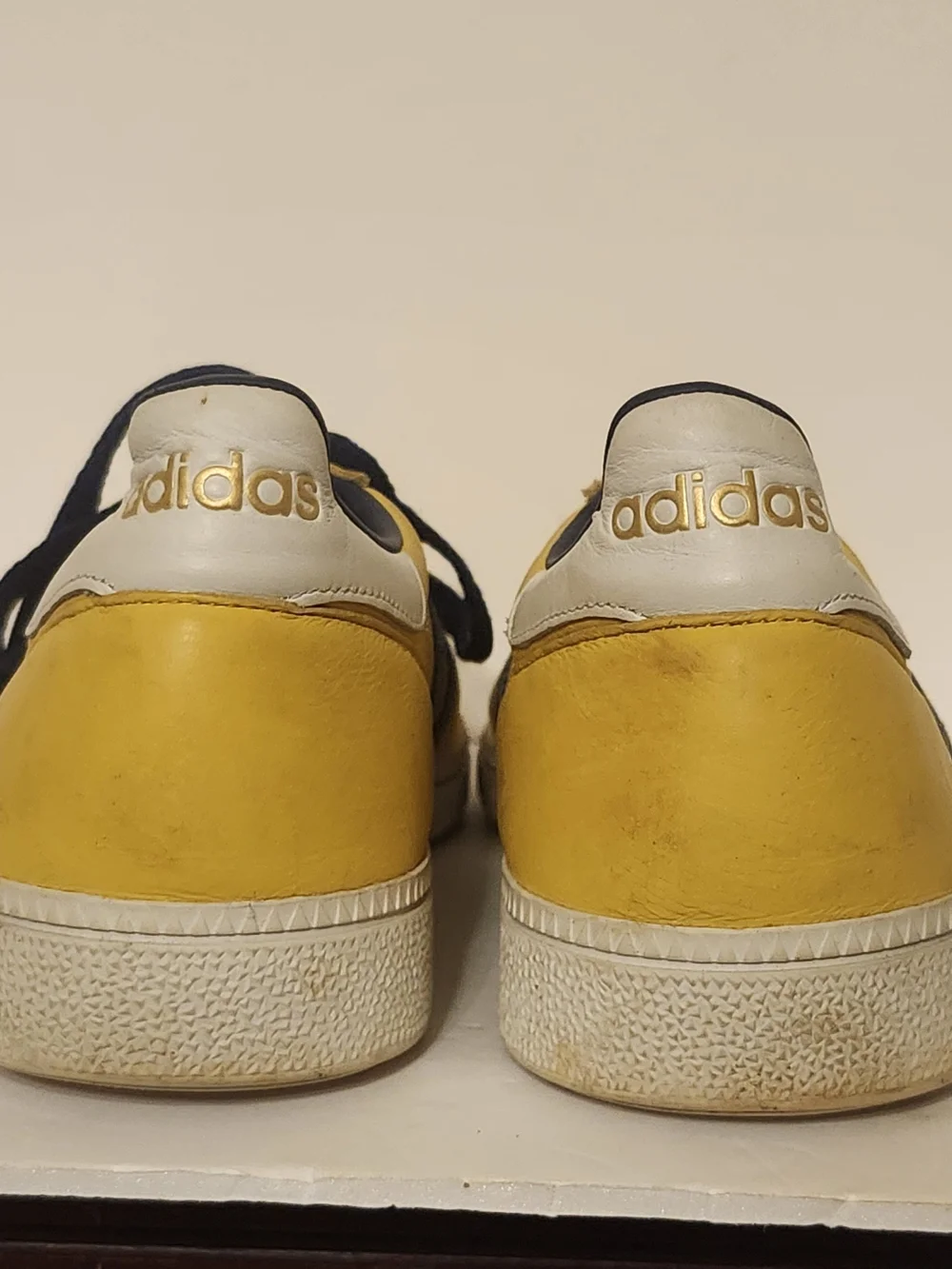 Adidas WMNS Originals Samba OG Yellow Black Women's Size 10